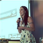 Laureata specializzata in comunicazione e marketing digitale